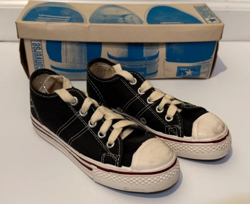Vintage Converse Kids Size 12 Black Low Top Sneakers w/ Box USA Style